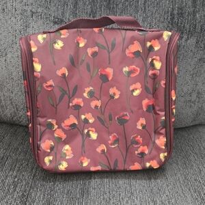 Thirty One Hanging Traveler Case, Cosmetics, Toiletry Bag